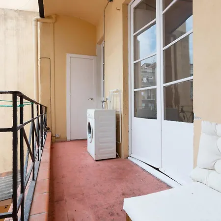 2esc1067- Magnific 2br Flat In The Gothic District *